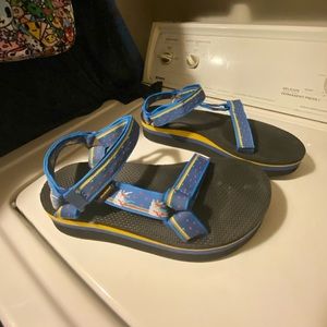 Teva platform unicorn sandal size 10 never worn